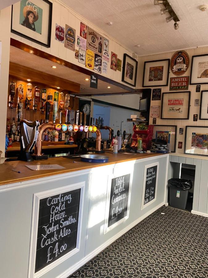 West Somerset Pub & Accommodation 워체트 외부 사진